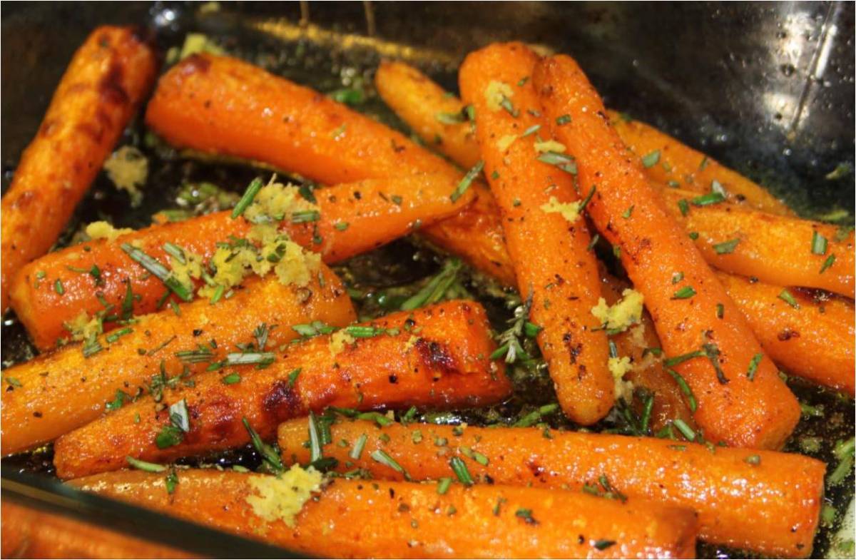 Bagte gulerødder med citronskal og&nbsp;rosmarin