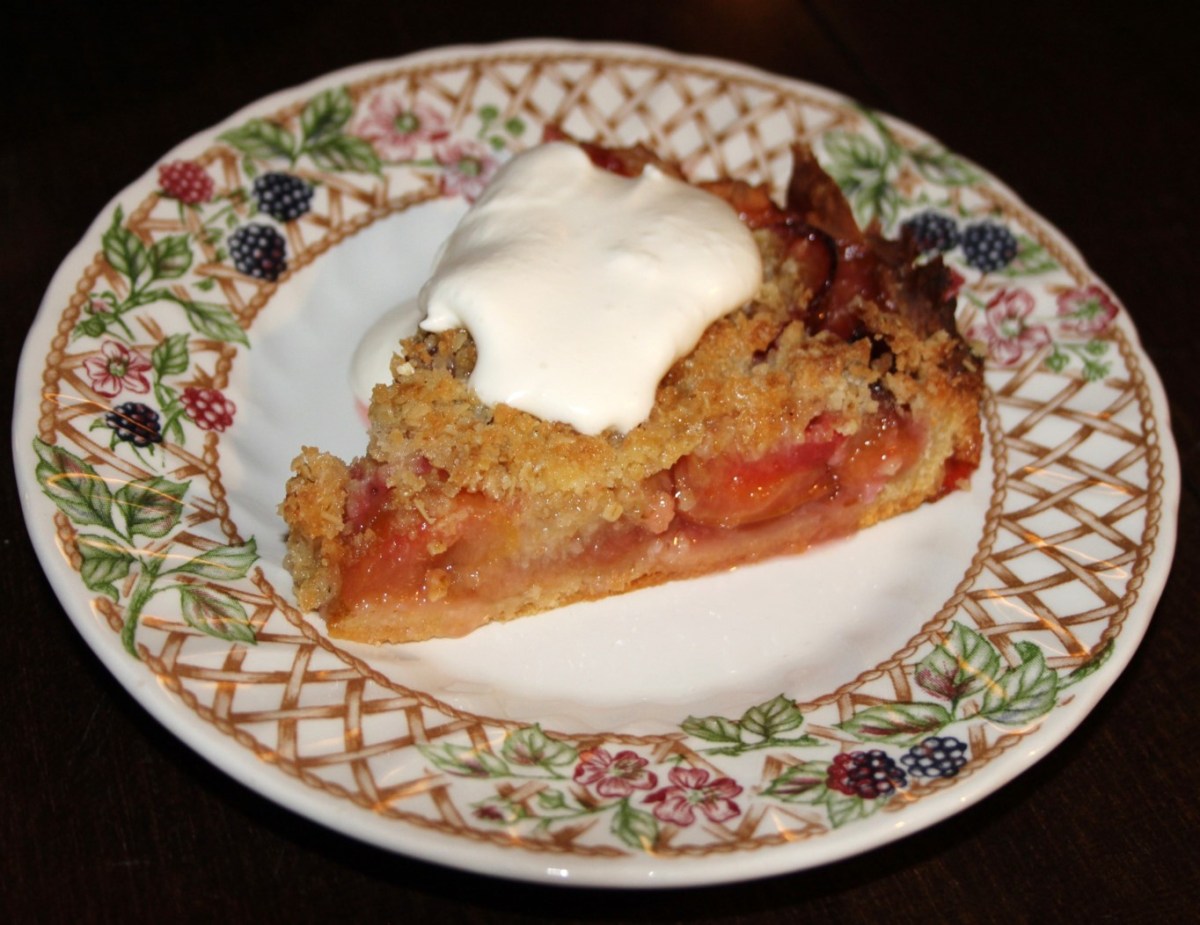 Blommetærte med fast bund og sprød&nbsp;crumble