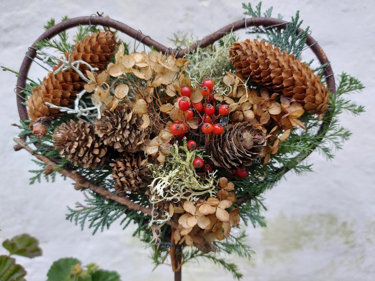 Store, udendørs julehjerter