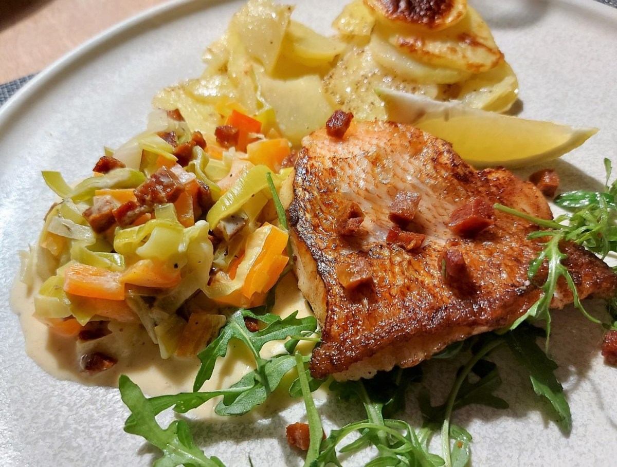 Rødfisk med grønt og ristet&nbsp;chorizo