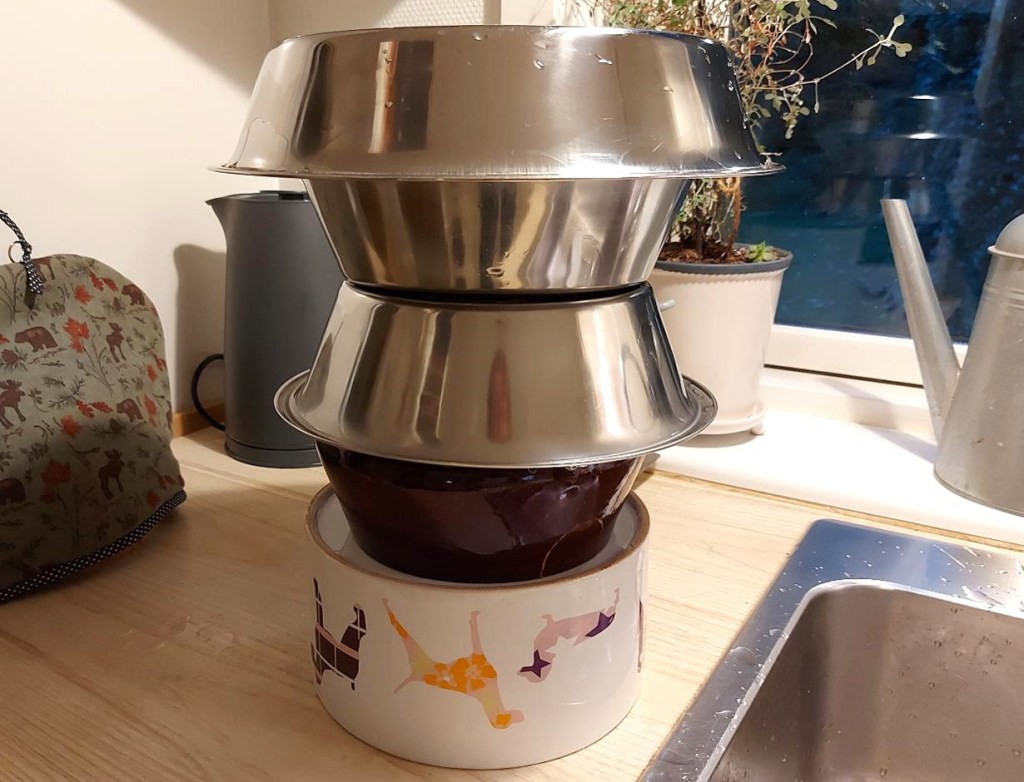 Nyvaskede hundeskåle