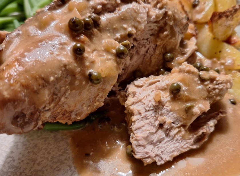 Stykke af fasan på tallerken