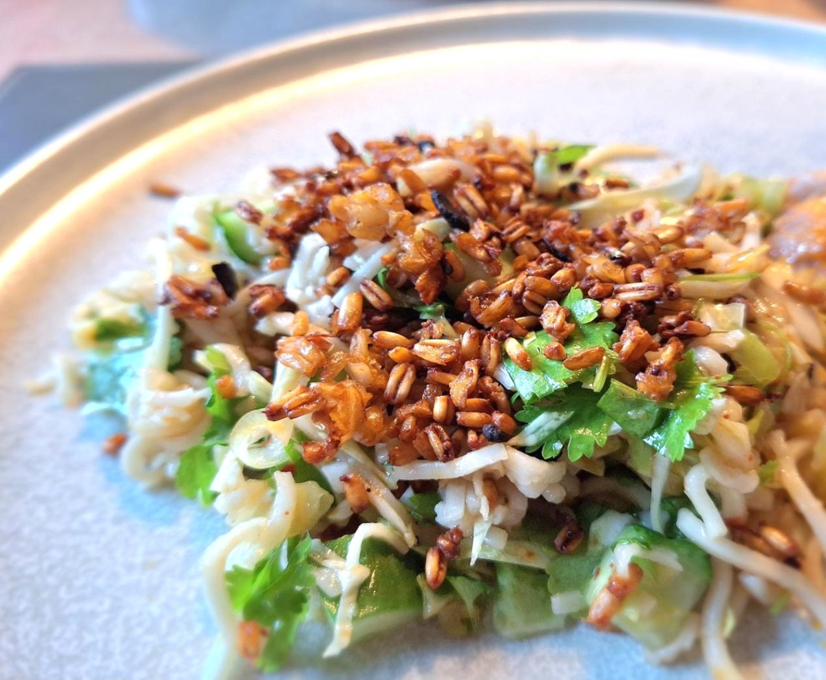 Nudelsalat med sprøde&nbsp;havreris