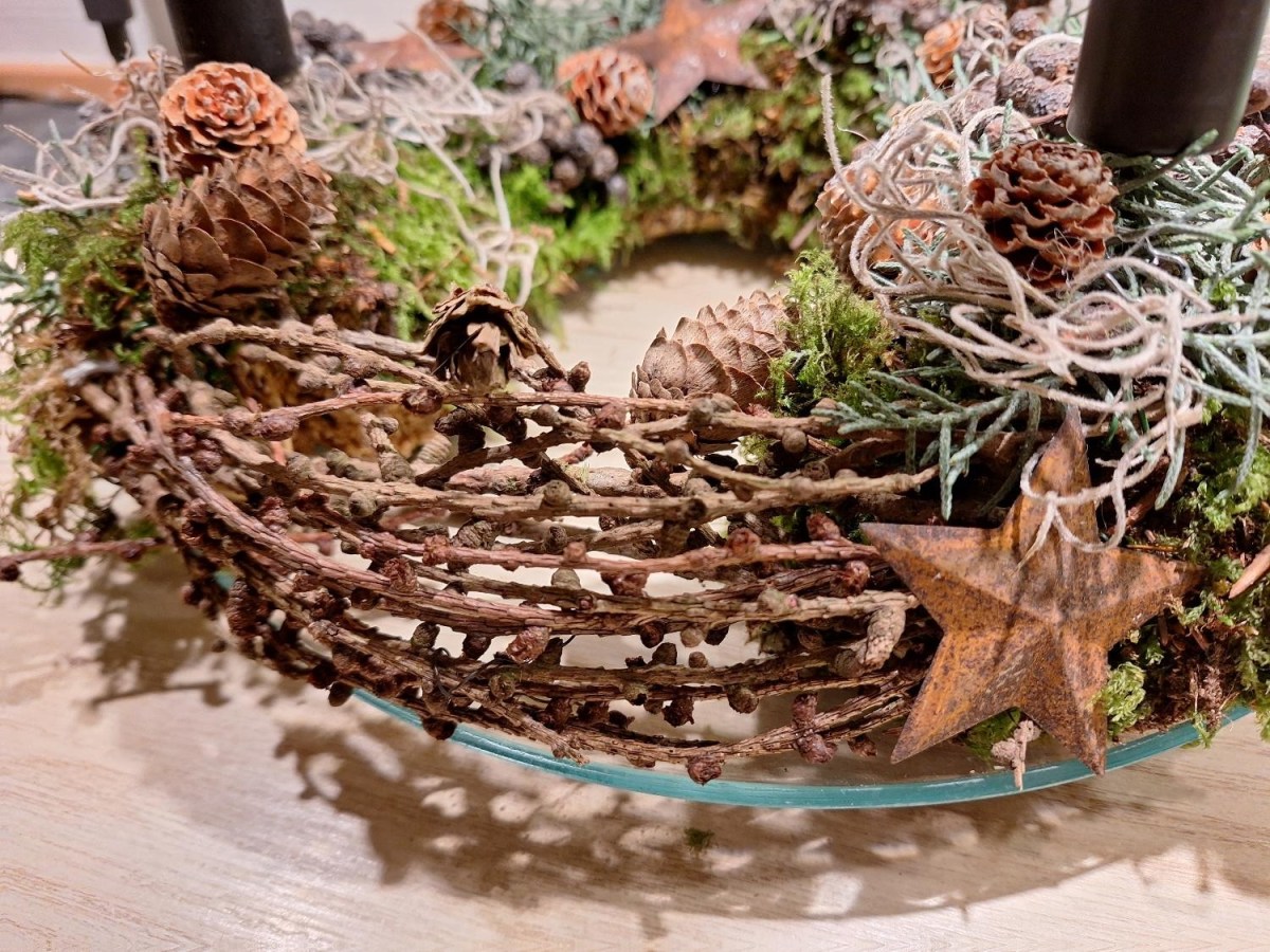 Adventskranse kan se meget forskellige ud – men de skal altså være&nbsp;kranse